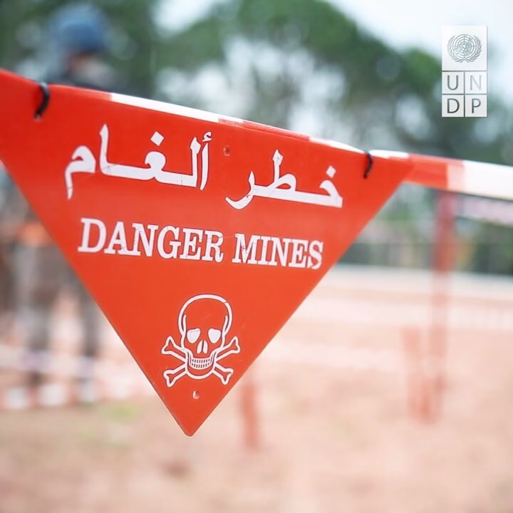 Deminers Race to Clear Khartoum of Deadly Explosives After Sudan Conflict