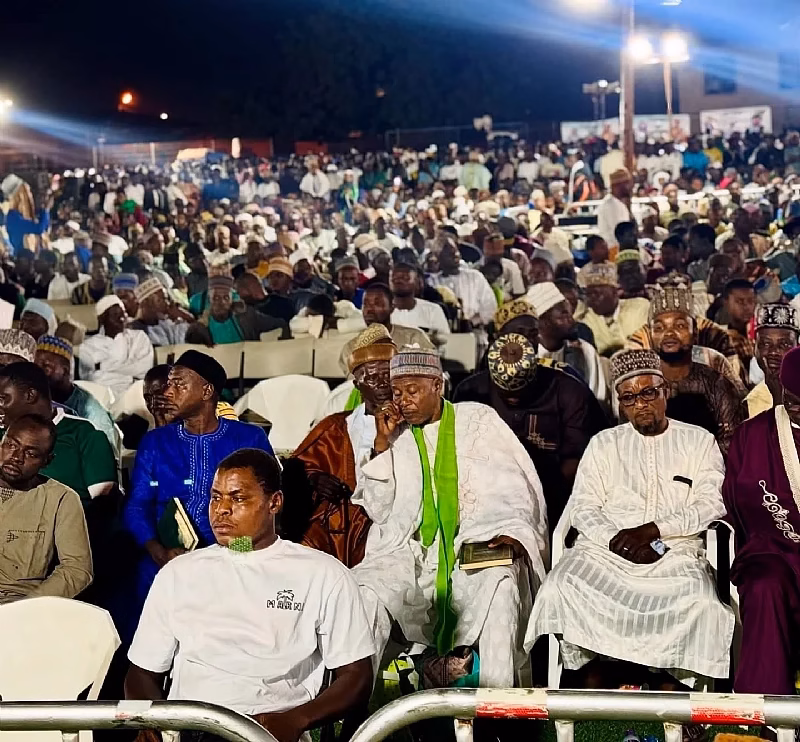 Hundreds Gather in Cairo to Mark Prophet Muhammad’s Birthday